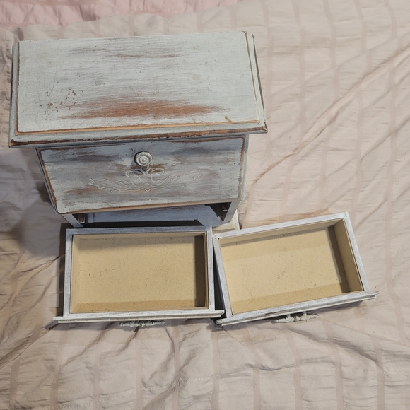 Rustic White Jewelry Box Set - Picture 6 of 12